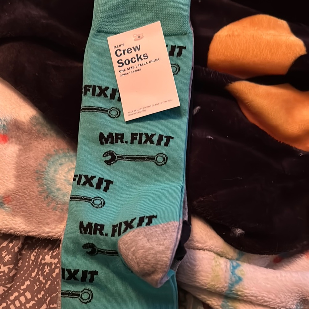 Father’s Day idea! 3 pack of NWT men’s socks